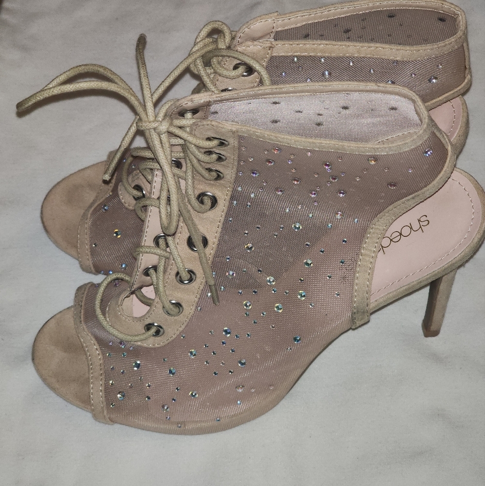 Shoedazzle pep toe Stilletto Rhinestones